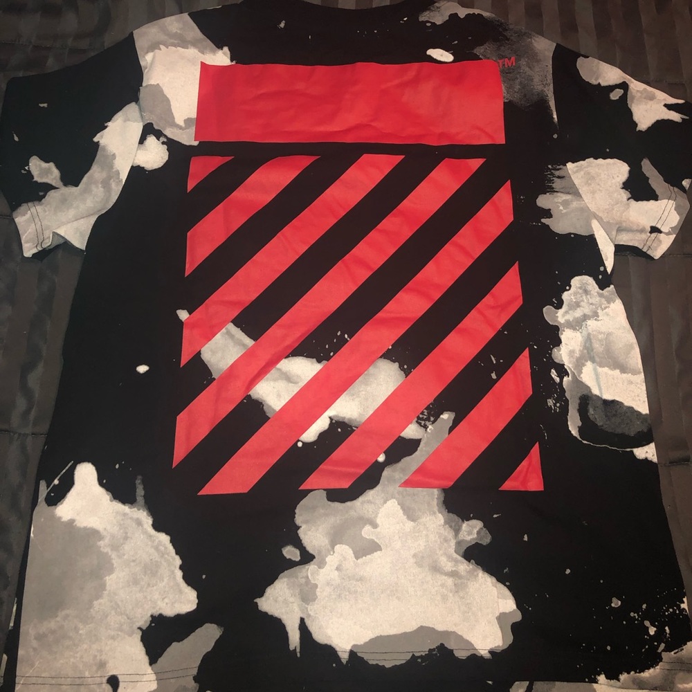 Off -white t-shirt